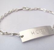 Armband med BUDSKAP